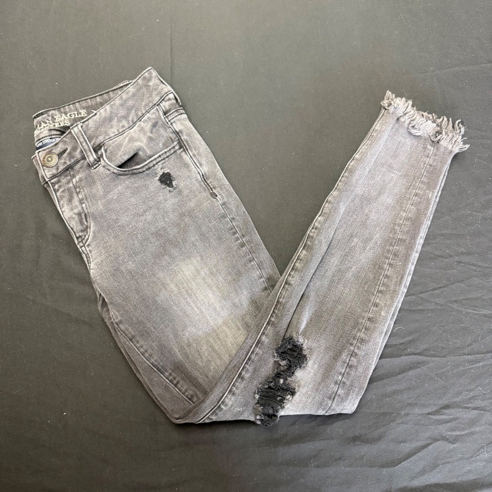 American Eagle Super Stretch X Skinny Jeans Gray Distressed Frayed Hem Size 4